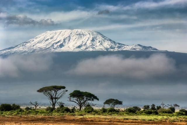 4-Day Amboseli, Tsavo West, Tsavo East Safari
