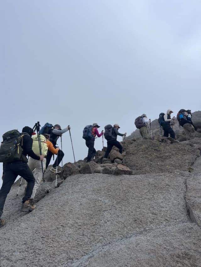 7-Day Mount Kilimanjaro Climb via the Scenic Machame Route
