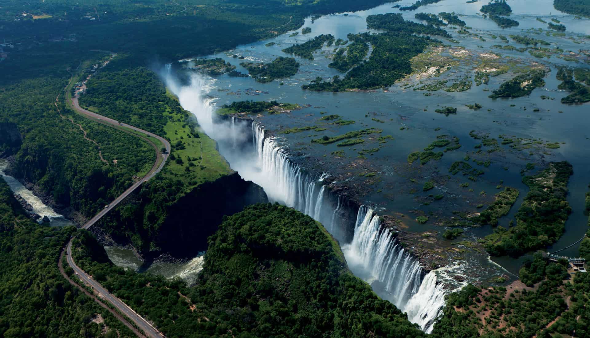 9-Day Victoria Falls, Kruger & Cape Town